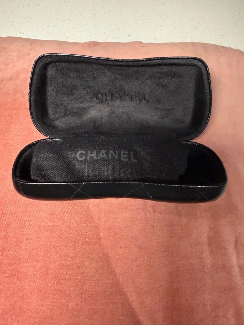 CHANEL Authentic Vintage Black Oversized Sunglasses with Silver Bows - Picture 9 of 12